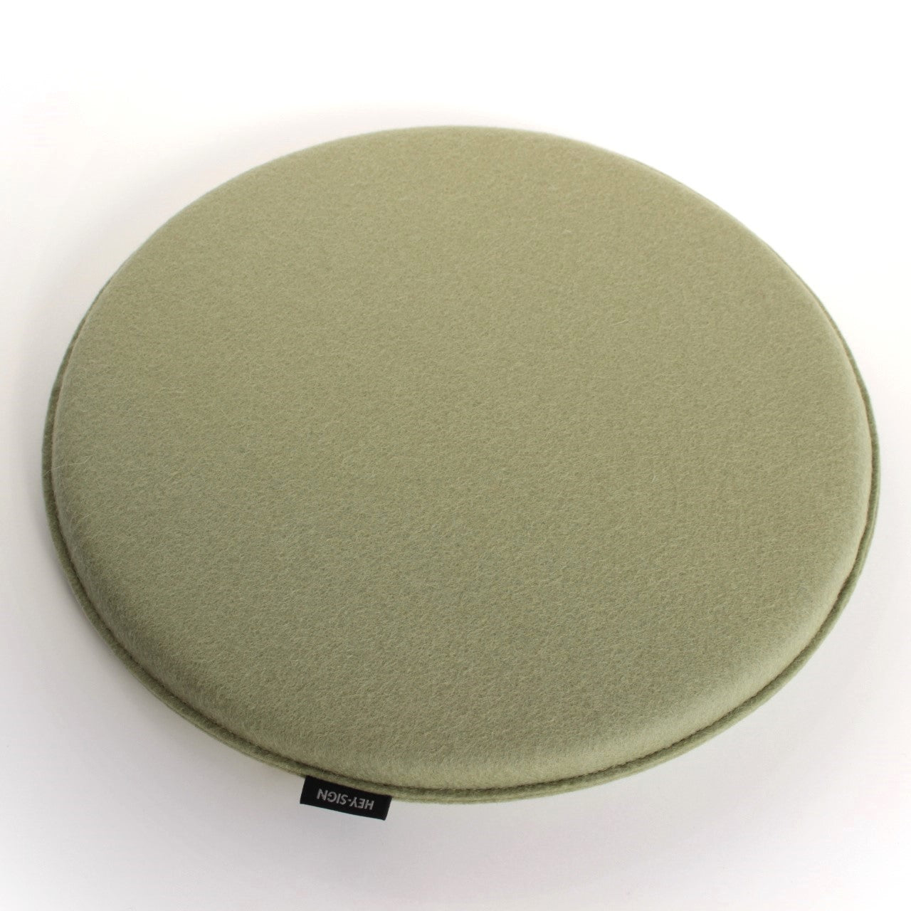 Frisbee round